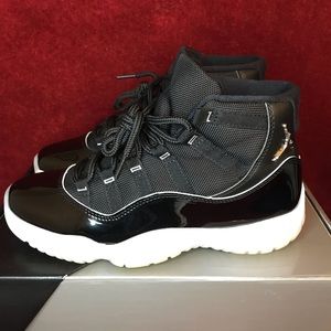 Air Jordan Retro 11 Jubilee